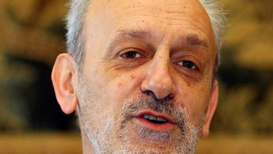 Roversi: «Via dalla campagna perché il centro è più servito»