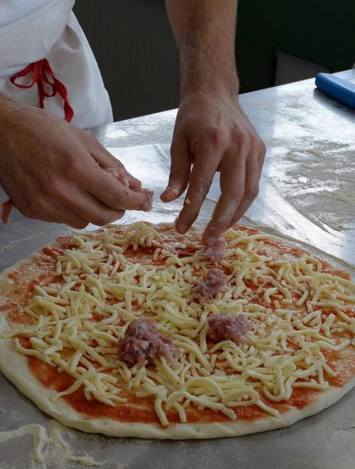 Vuoi diventare pizzaiolo? C’è il corso di Confcommercio