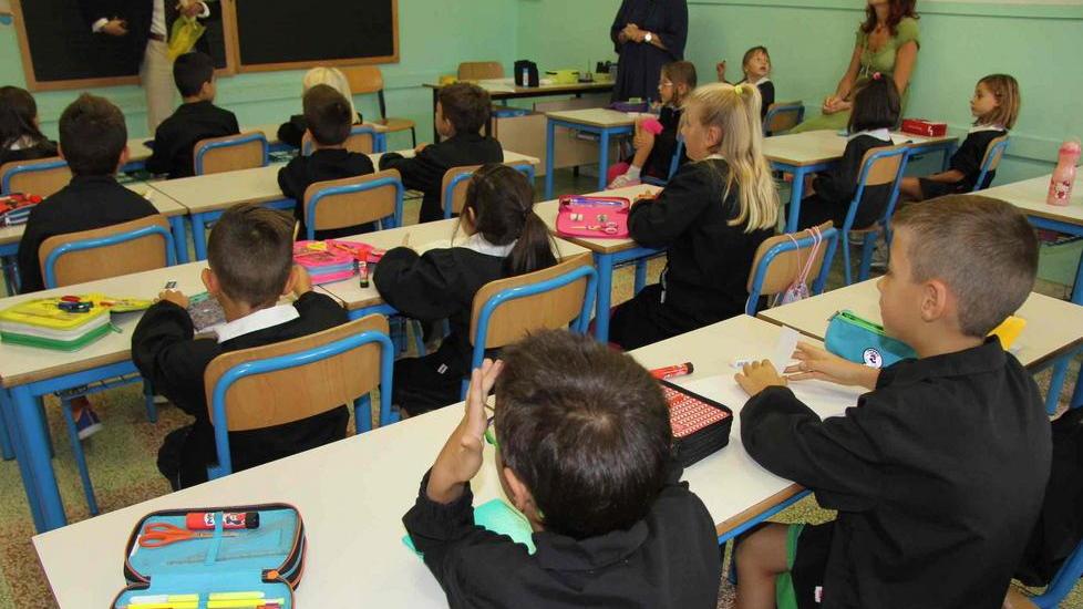 Scuola, a Parodi non piace il “contributo volontario”