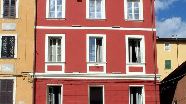 Benedetti: ostello di lusso Il gestore: siamo economici
