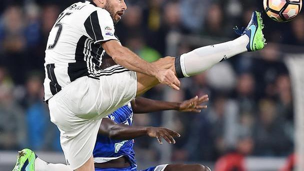 La Juve perde Barzagli per due mesi