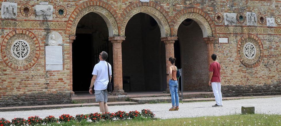 Tutela dei beni culturali in un corso 