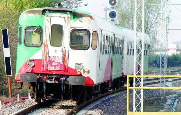Treni a rilento La protesta dei pendolari