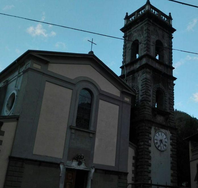 Lavori di restauro al campanile di Ponte a Serraglio 