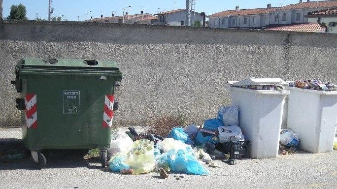 Tassa rifiuti, minoranza in rivolta