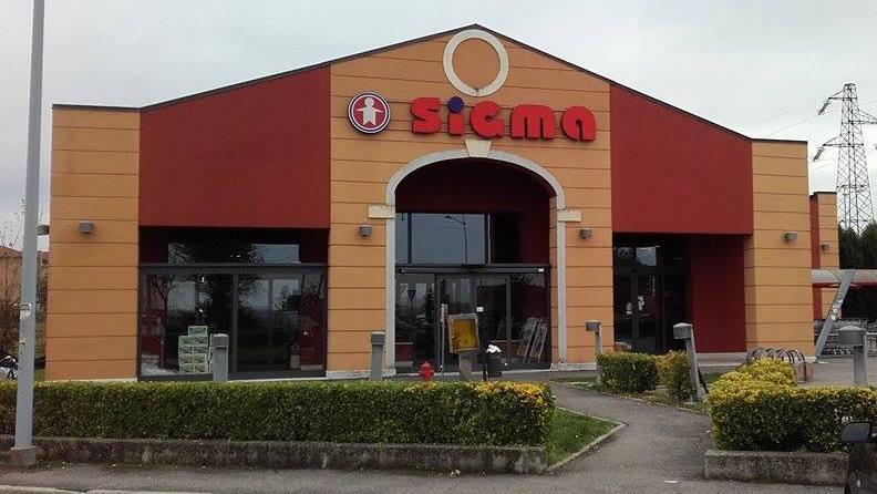 Camposanto. Sigma: distraggono addetti e rubano 1500 euro