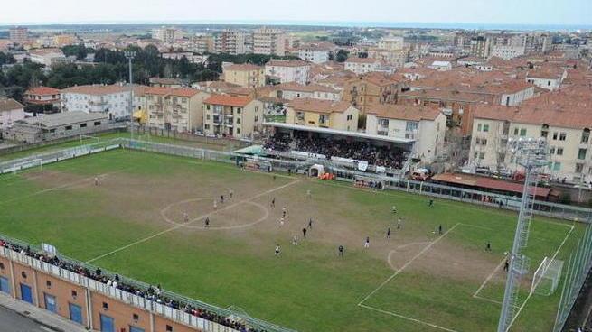 Una veduta dello stadio Rossetti di Cecina