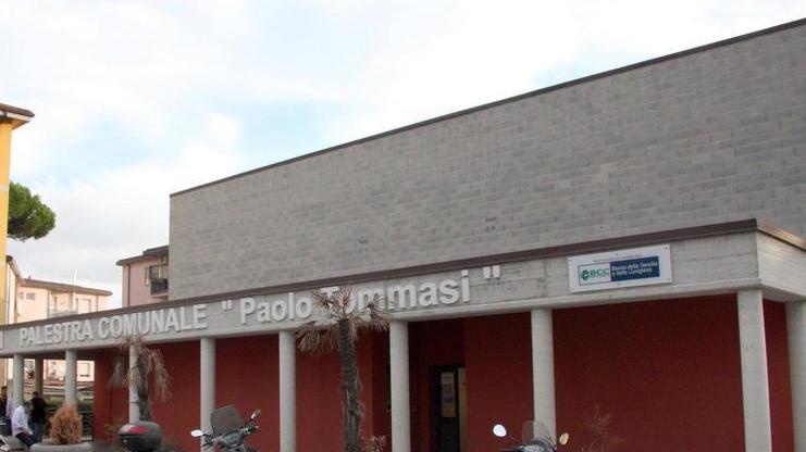 Piove dentro la Tommasi «Servono lavori urgenti»