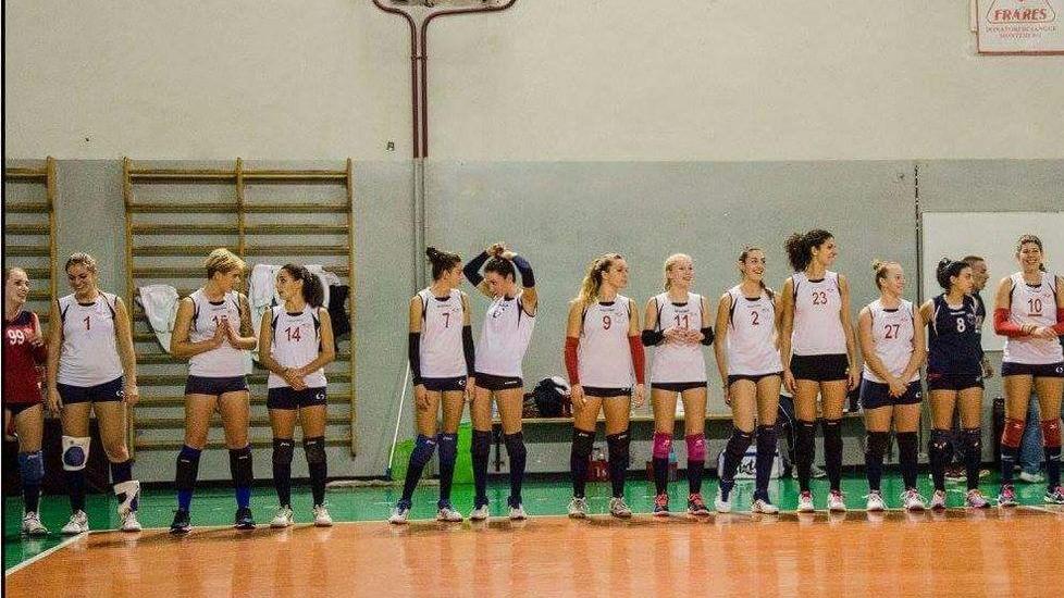 Tomei sbranato, ma le donne sorridono