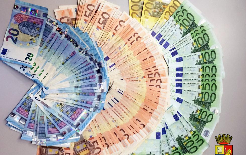 Lo spacciatore incastrato dai residenti 