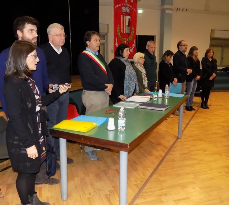 Rifiuti, il comitato e l’opposizione contestano la giunta 