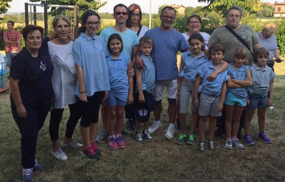 Lavagne e attrezzature le comprano i genitori 
