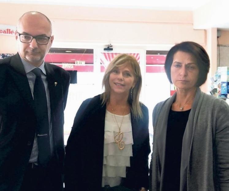 Fausta Bonino con i suoi avvocati a Livorno
