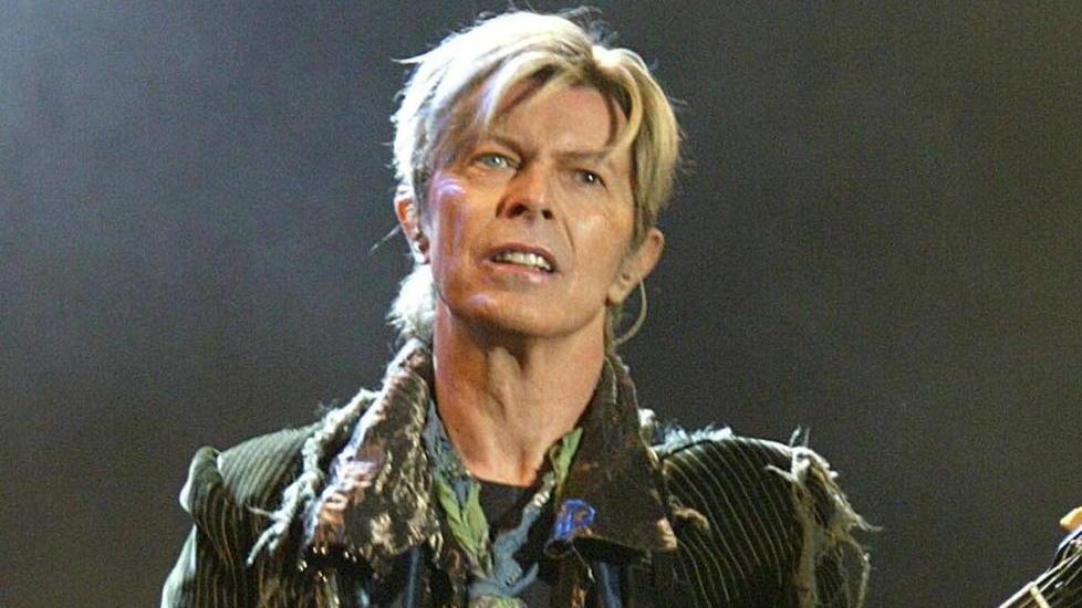 Tutti sul palco per un omaggio a David Bowie