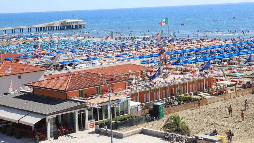 Dodici bagni di Lido sfidano la Bolkestein