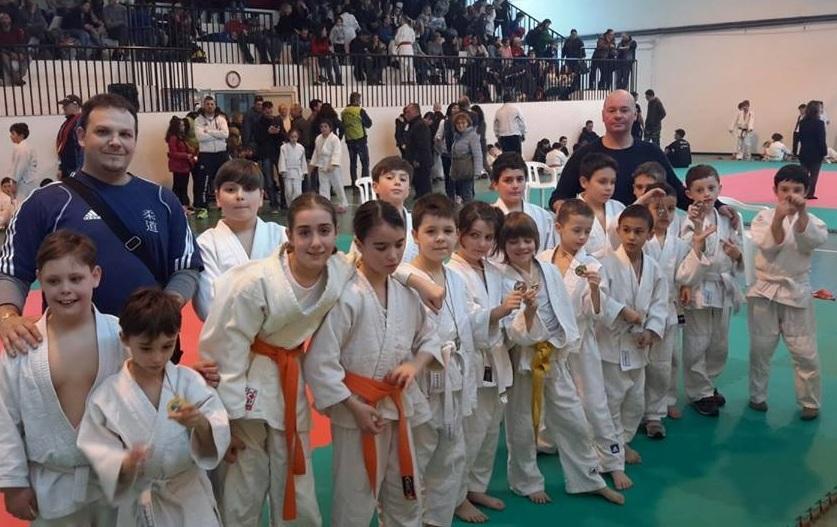 Judo, bottino pieno di medaglie al trofeo Albinia per il Sakura