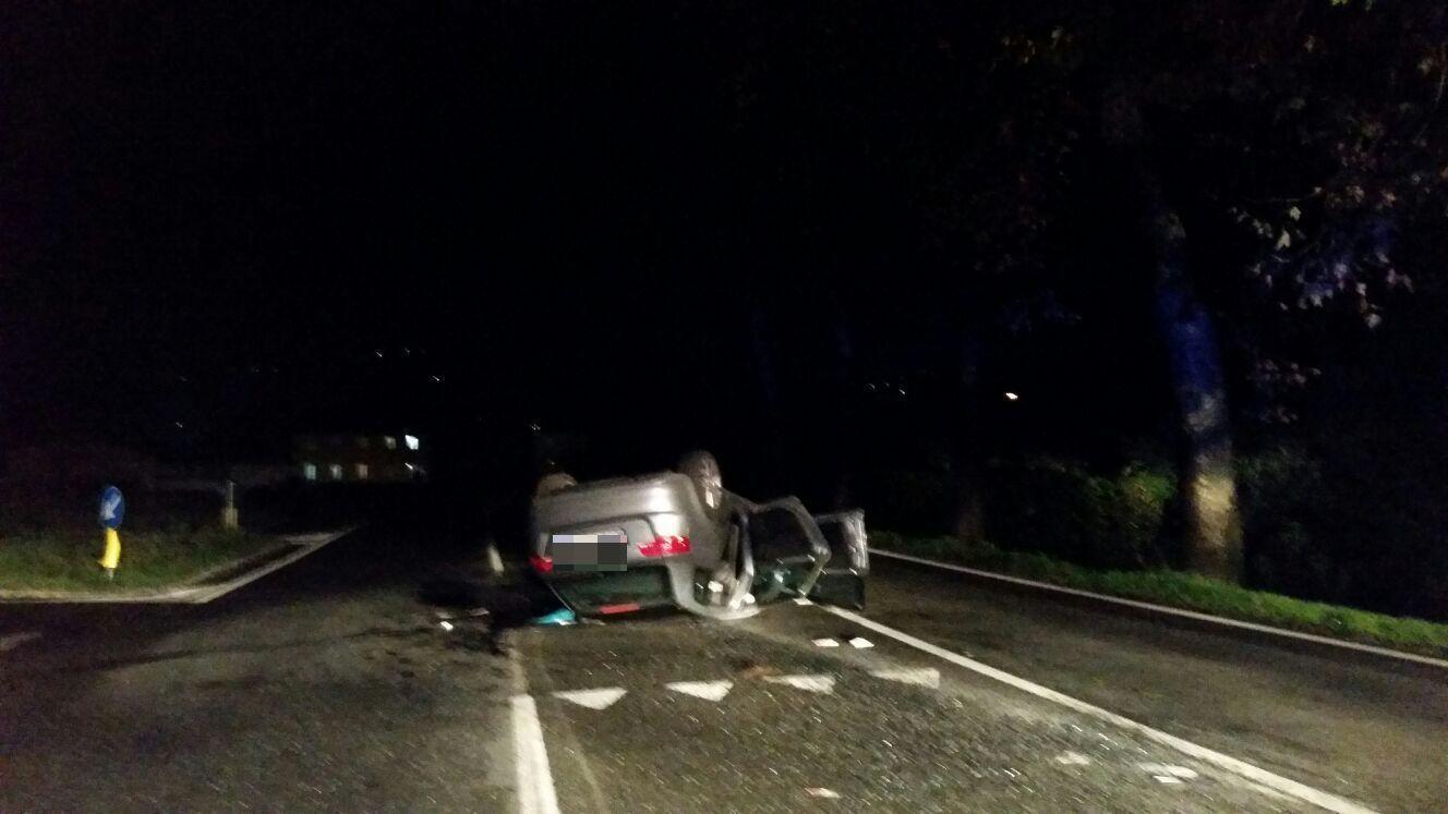 L'auto rovesciata sul Brennero