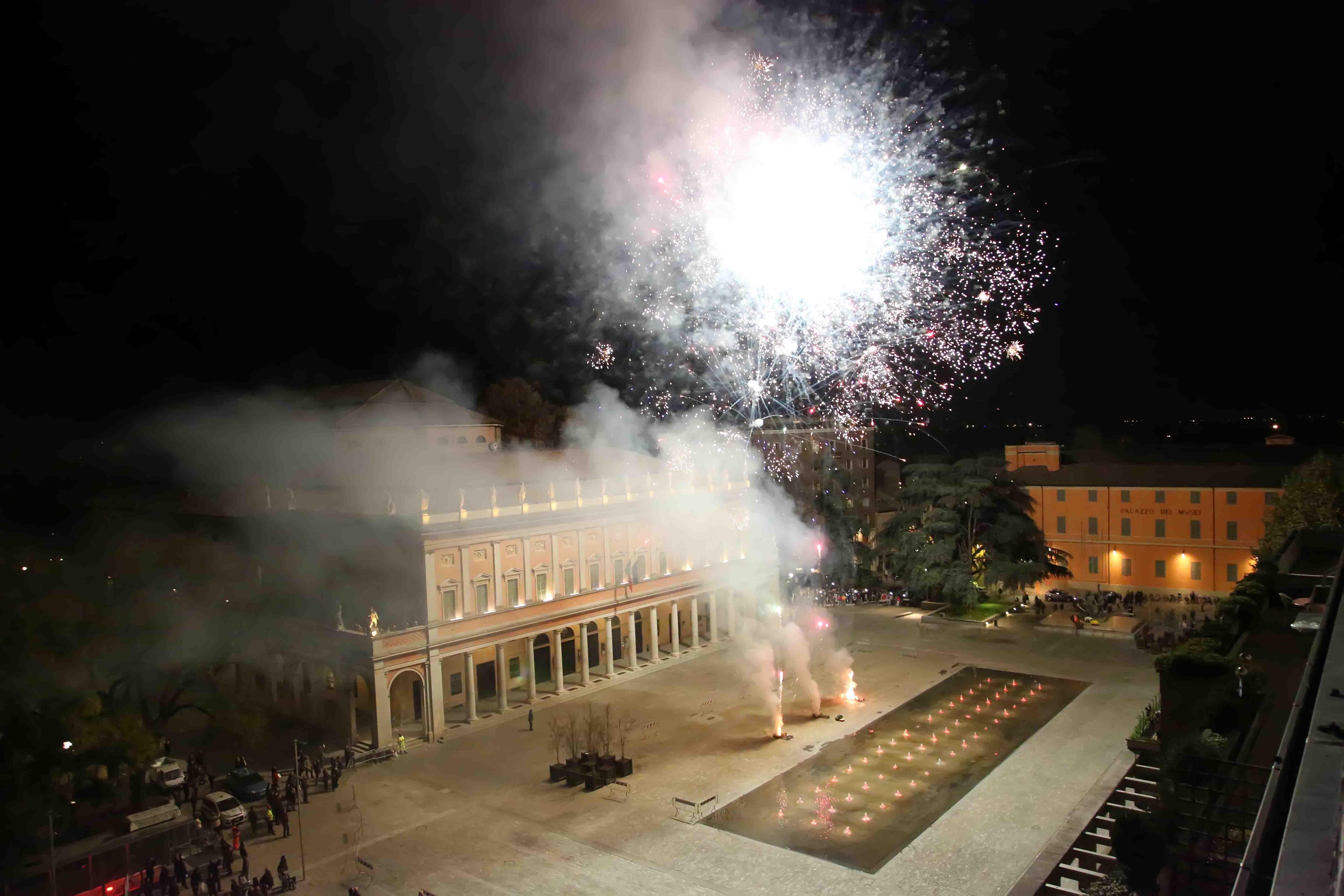 Reggio Emilia, inaugurazione in grande stile per piazza della Vittoria