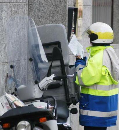 Portalettere al lavoro (Foto d'archivio)