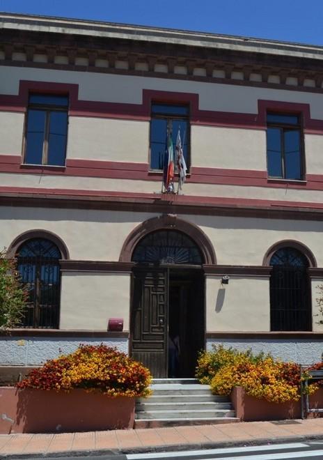 Bacchettate ai sovranisti e fiducia agli assessori 