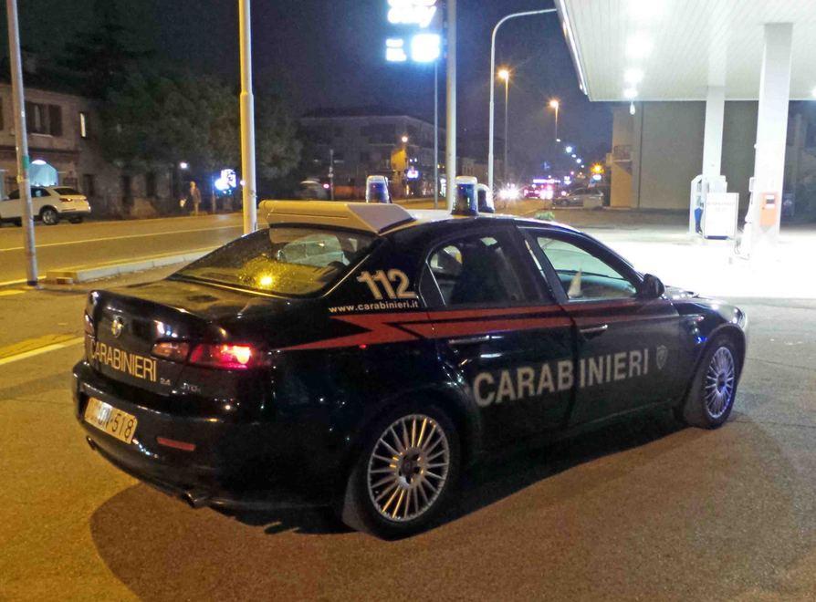 Caccia ai picchiatori, lui è grave 