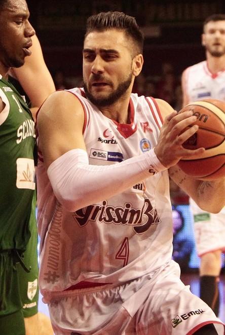 L’altro big match della giornata è Avellino-Reggio Emilia