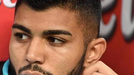 Pioli studia gli scontenti, tre reti nel test contro il Chiasso