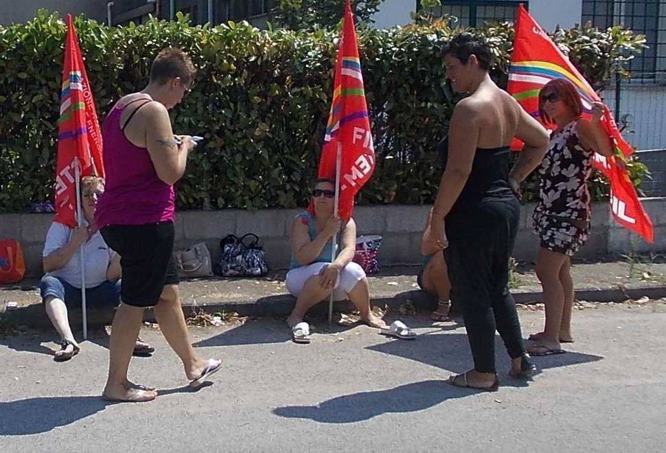 «Lavanderie di Ro La proprietà evita il confronto»