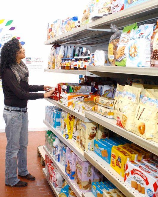 Aperto alle famiglie su appuntamento martedì e giovedì in via Mura di Porta Po 