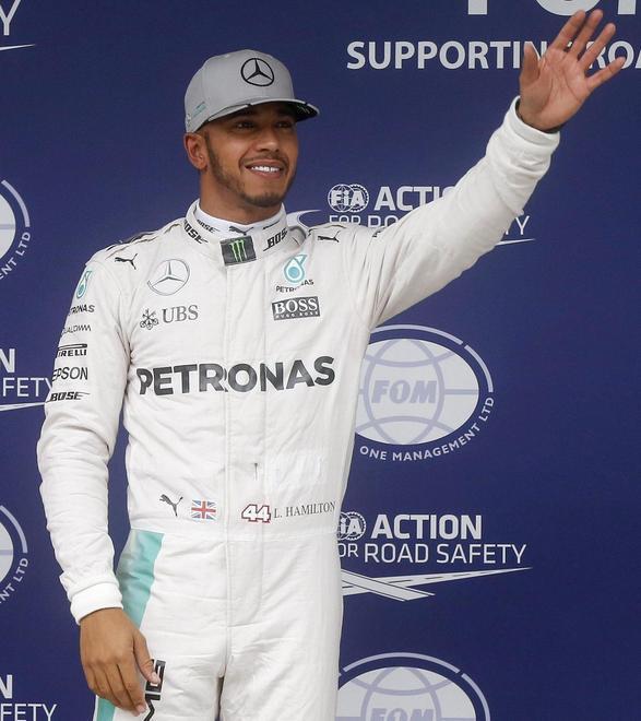 La zampata di Hamilton Partirà davanti a Rosberg 