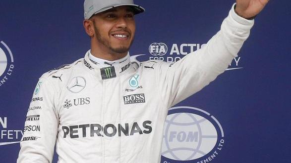 La zampata di Hamilton Partirà davanti a Rosberg