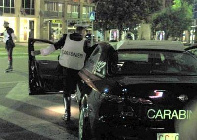 «Ho ucciso mia moglie», scatta l’allarme 