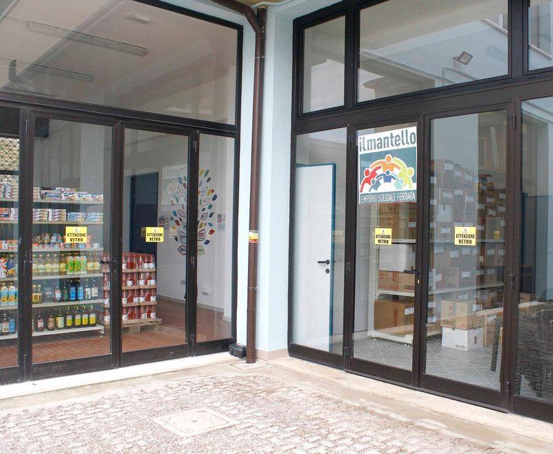 All’emporio “Il Mantello” spesa gratis per i bisognosi 