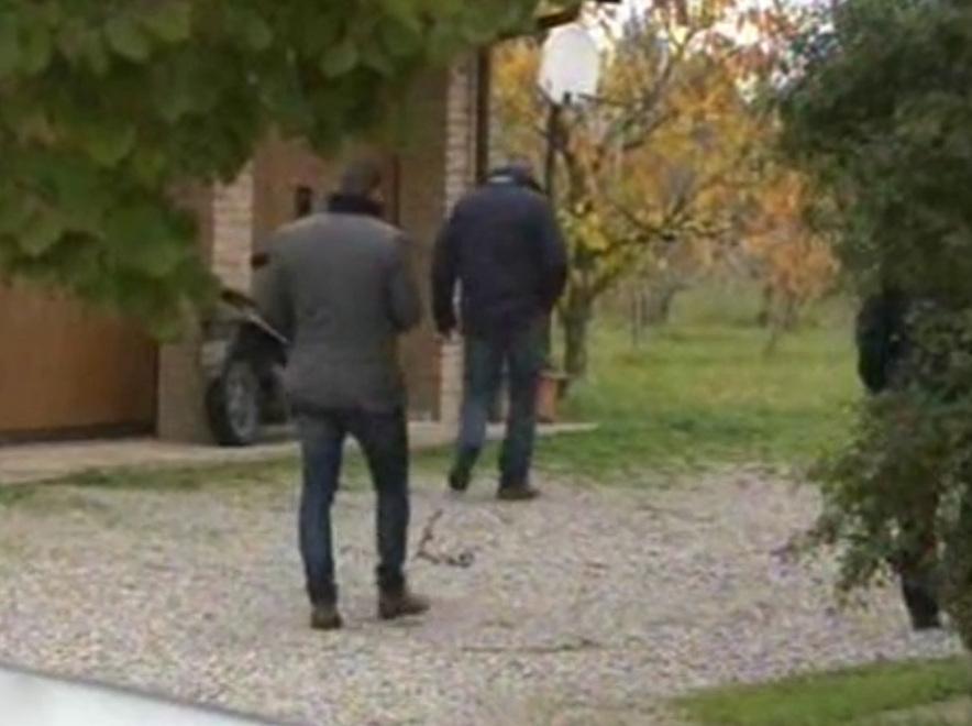 Caccia all’aggressore di Stefano Tondi, altri sopralluoghi: trovata la pistola 