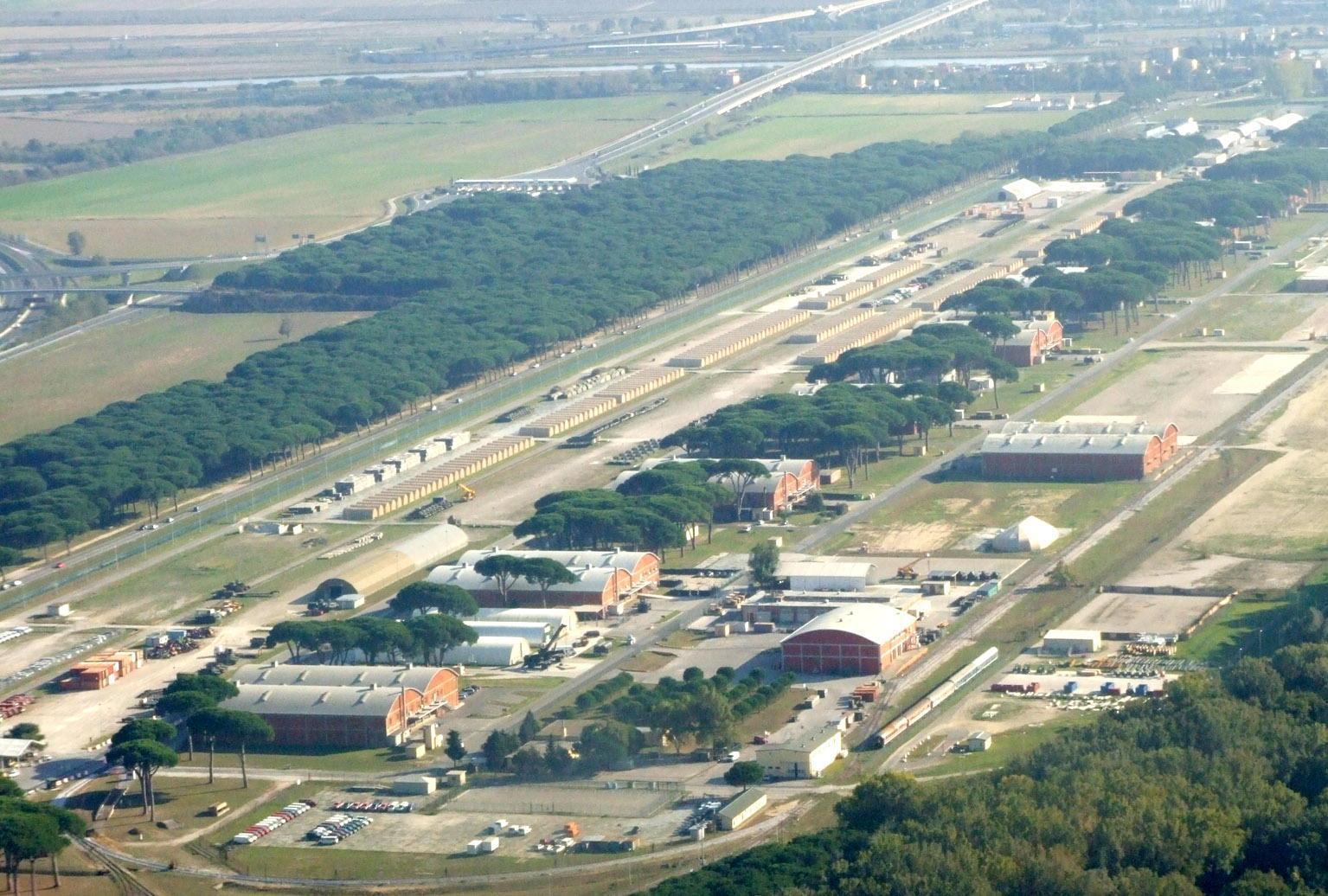 La base americana di Camp Darby