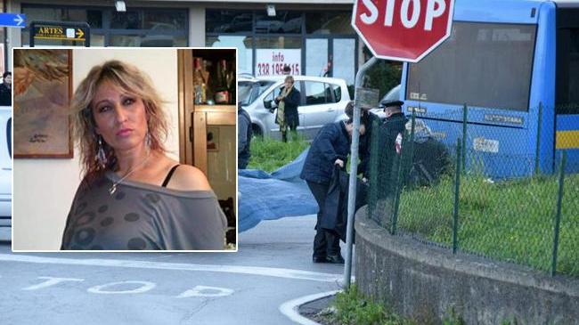 Mamma morta schiacciata dal bus: "Veglia sui tuoi figli, ciao Alina"