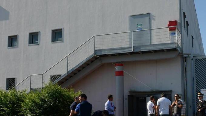 Un bandito si scusa con il ferito
