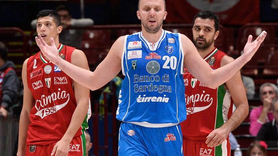 La Dinamo lotta ma non basta Milano è ancora imbattuta