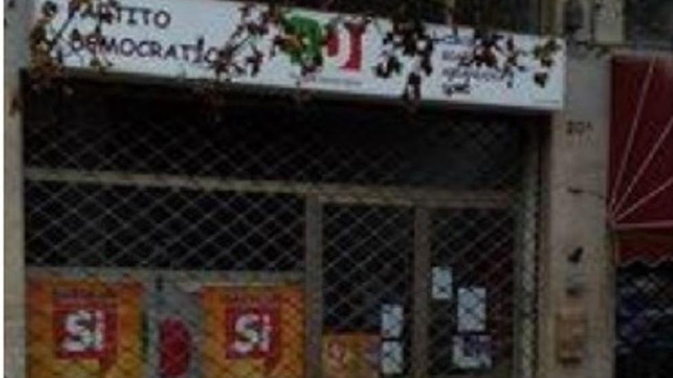 «Quei manifesti non possono stare lì»