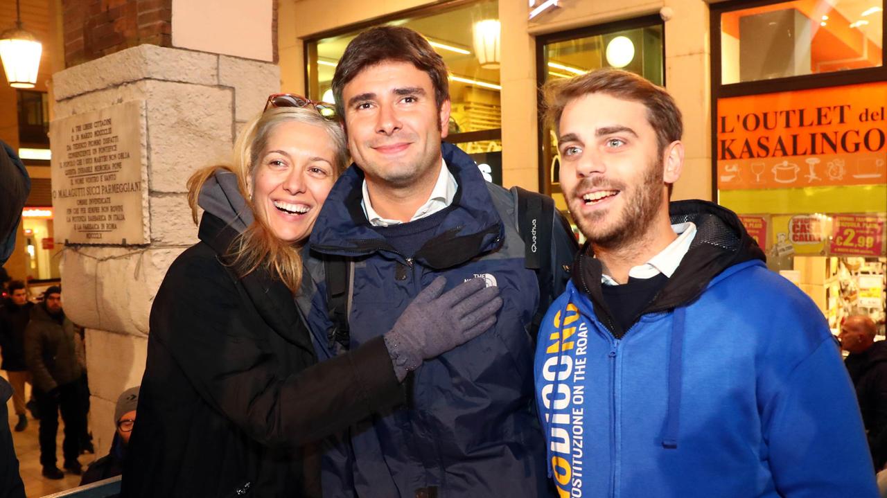 Il Movimento 5 Stelle in piazza per il No