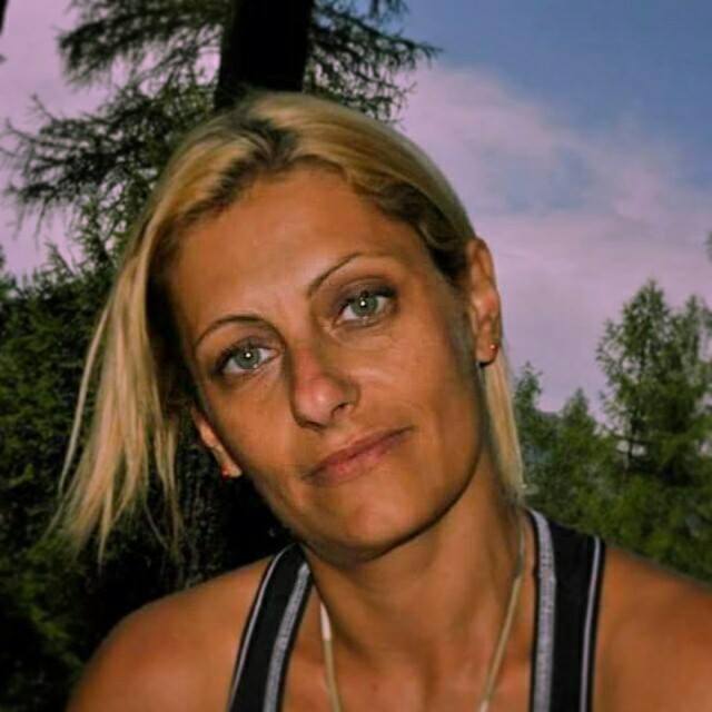 Mamma di due bambini muore a 44 anni