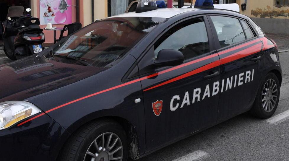 Lite tra vicini di casa donna in gravidanza finisce all’ospedale 