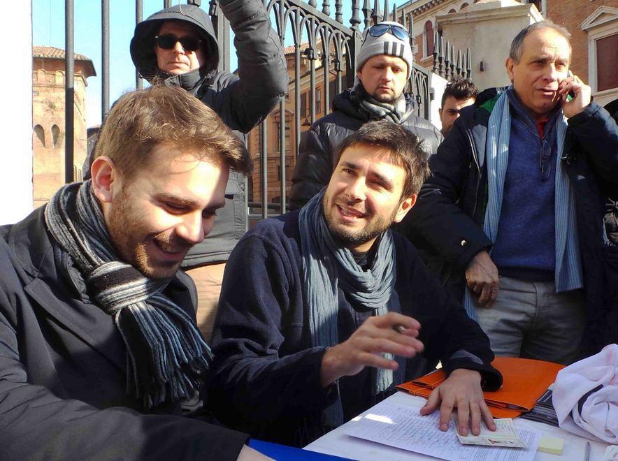 M5s in piazza sperando in Grillo 