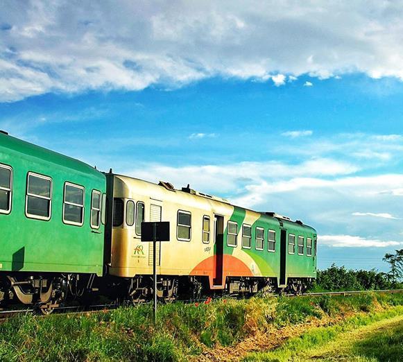Disagi per i treni lumaca Il caso approda in Regione 