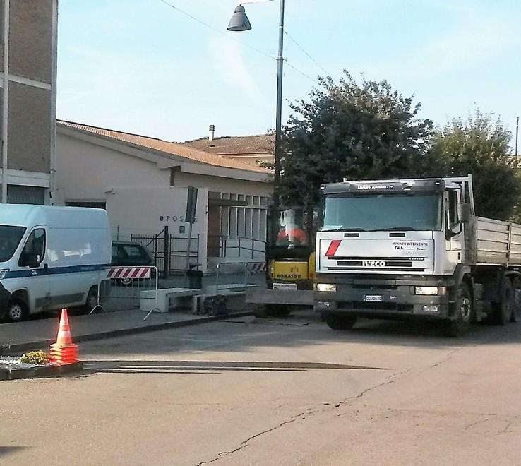 Odore di gas, è allarme poi arrivano i tecnici Hera 