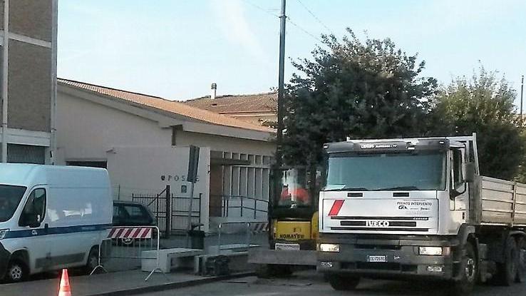 Odore di gas, è allarme poi arrivano i tecnici Hera
