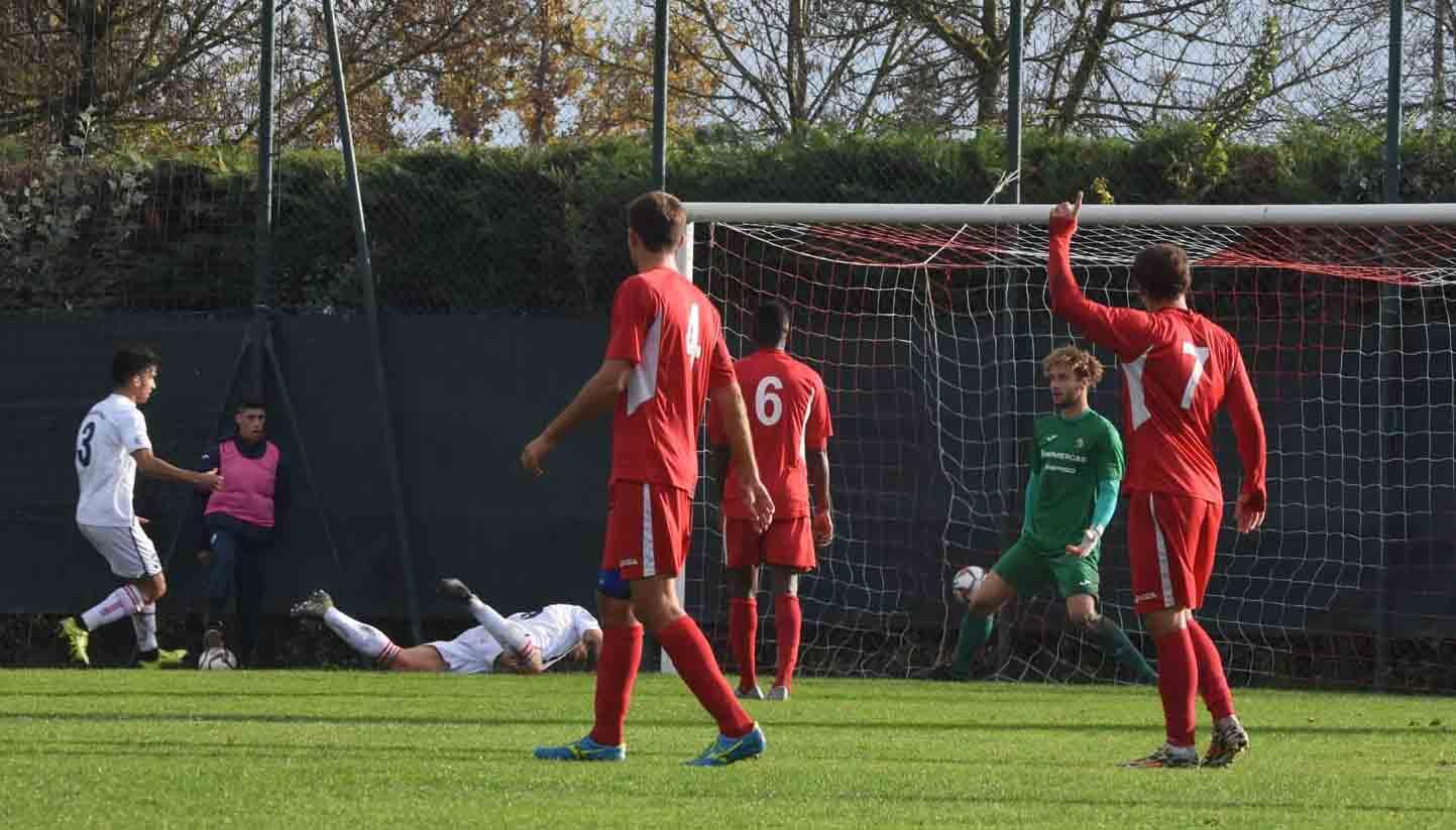 Arbitro spintonato e insultato, stangata sulla Correggese
