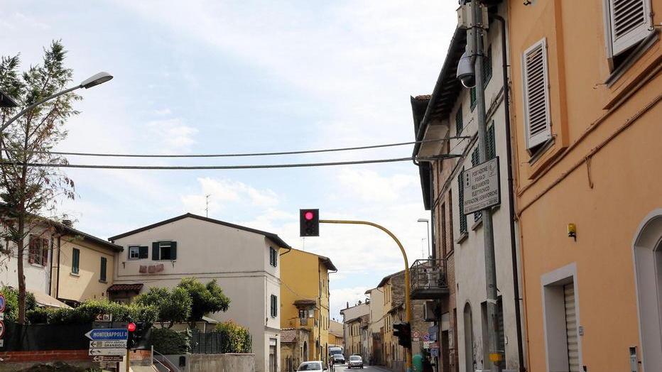 Semafori in tilt per i fulmini, ora funzionano