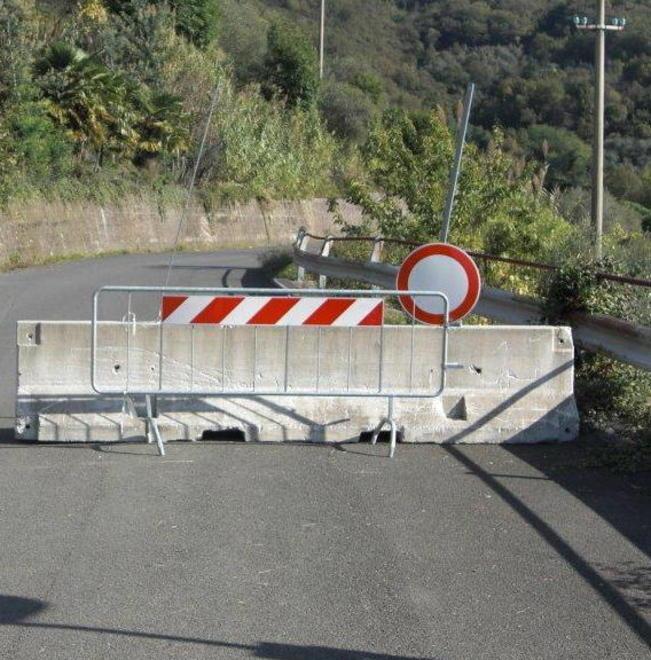 Camion vietati sulla strada di Pian di Molino