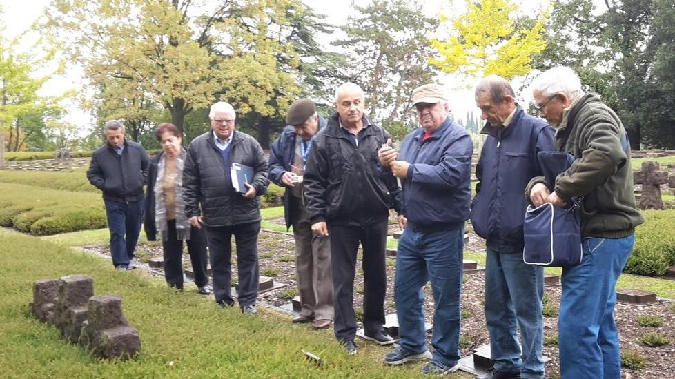 Omaggio al pilota i cui resti vennero trovati 15 anni fa